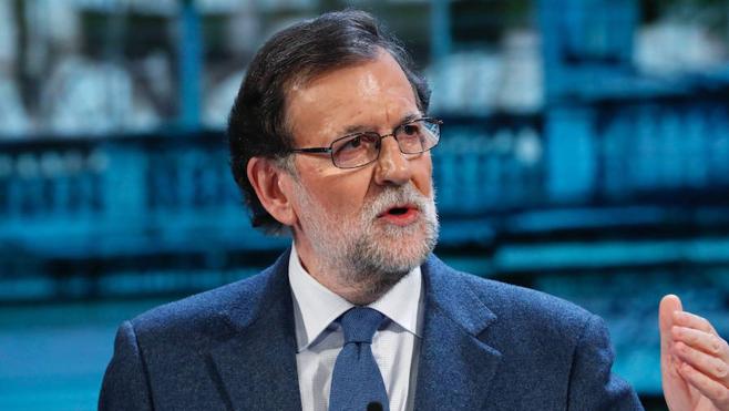 Rajoy advierte a ETA de que no conseguirá nada a cambio del desarme