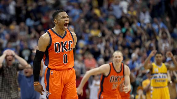 Russell Westbrook entra en la historia