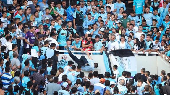 Muere el hincha de Belgrano arrojado desde la tribuna