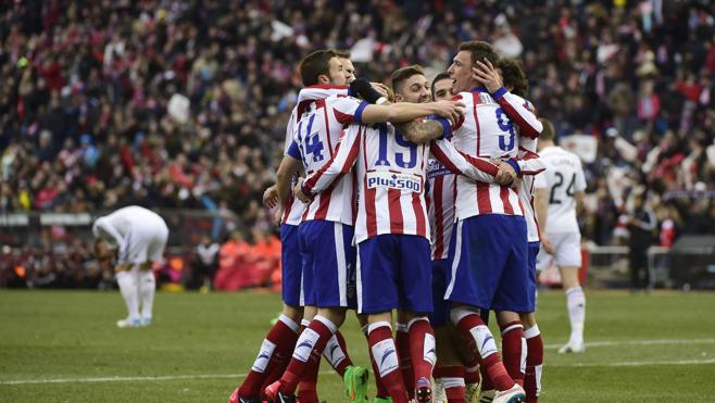 Aferrados al 4-0 que hundió al Madrid en el Calderón