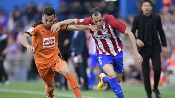 Godín no estará en la despedida del Calderón ante el Athletic