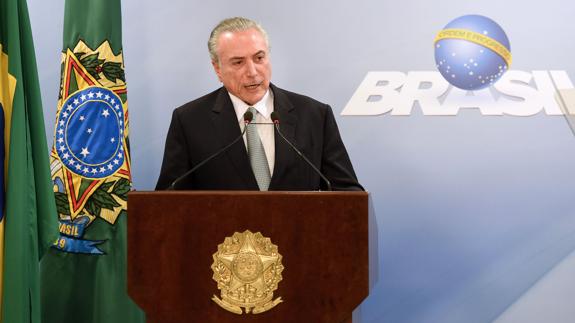 Temer asegura que la grabación de su conversación con Batista demuestra su inocencia