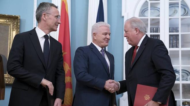 Montenegro se convierte en el miembro 29 de la OTAN