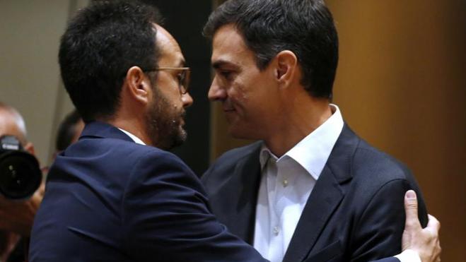 Sánchez llamará a Iglesias y Rivera para reunirse y «caminar juntos»