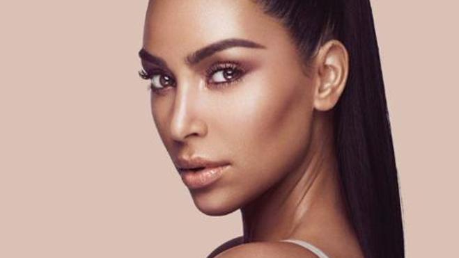 ¿Es racista Kim Kardashian o solo estaba morena?