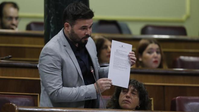 Rufián exige la dimisión de Zoido por «miserable»