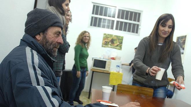 Hombre y español, nuevo perfil de las personas atendidas en Cáritas de La Rioja