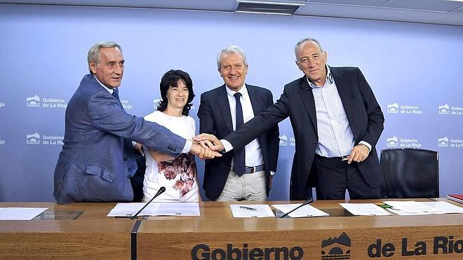 Rioja Deporte mantiene la cesión gratuita del Palacio a tres clubes