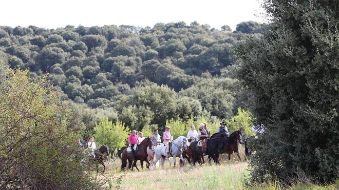 Por Ocón a la grupa del caballo