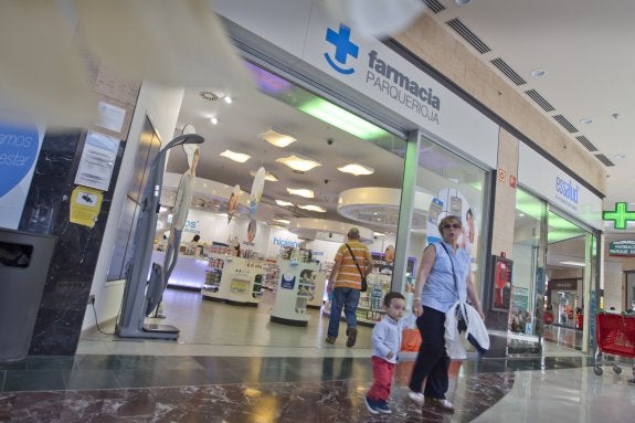 La farmacia de Parque Rioja negocia la salida de su situación concursal