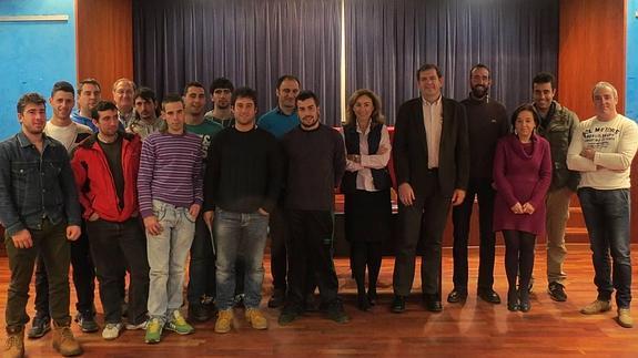 Preparados para incorporarse a la empresa agraria