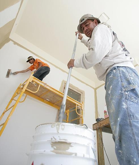 Más de 30.500 dueños de pisos han reformado sus edificios desde el año 2000 con ayudas de la Comunidad