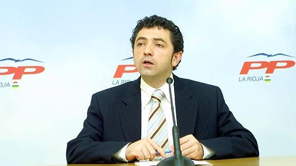 El PP responde a Luena y le acusa de «abandonar La Rioja»