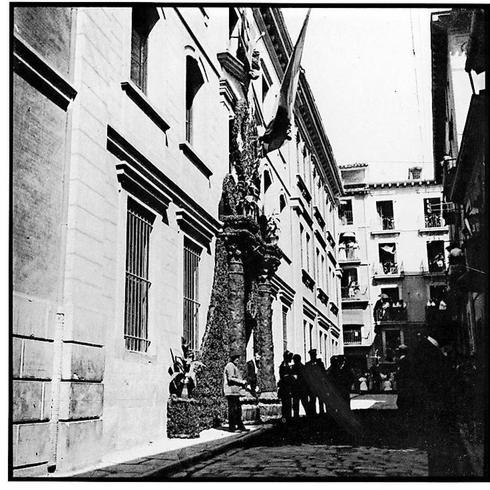 Solidaridad entre centenarios