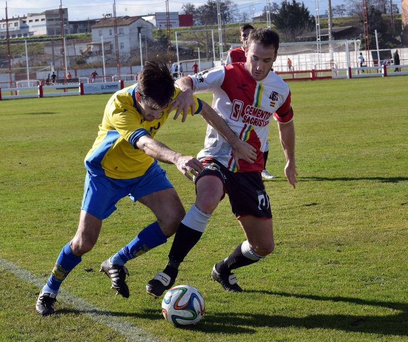 El Náxara aviva la lucha por el ‘play off’