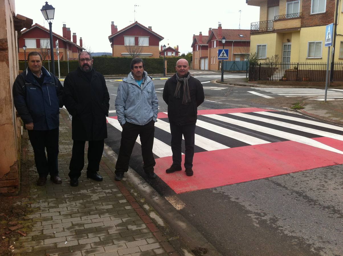 Reductores de velocidad en Azofra, Arenzana y Manjarrés