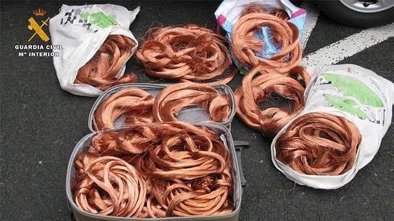 Dos detenidos en Cenicero por el robo de 325 kilos de cable de cobre