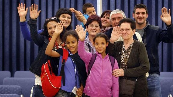 'Vacaciones en paz' necesita familias de acogida para el verano