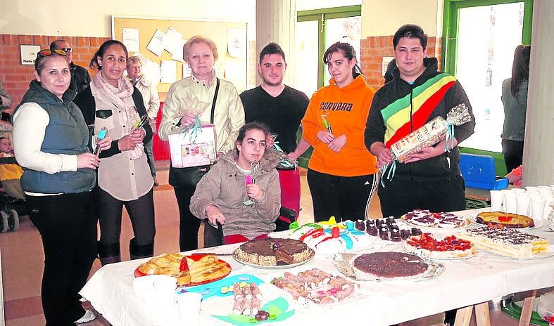 Monólogos, postres y 'paintball' en Cervera