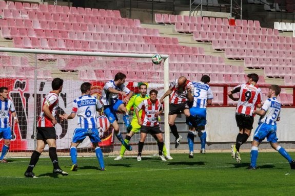 La SD Logroñés vuelve a sufrir para ganar
