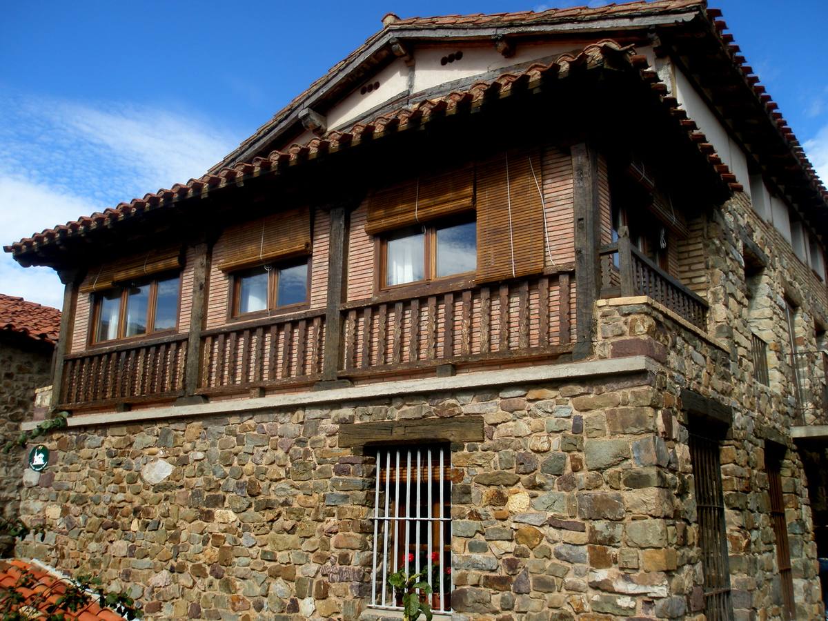 La Rioja lidera la ocupación del Primero de Mayo en casas ...