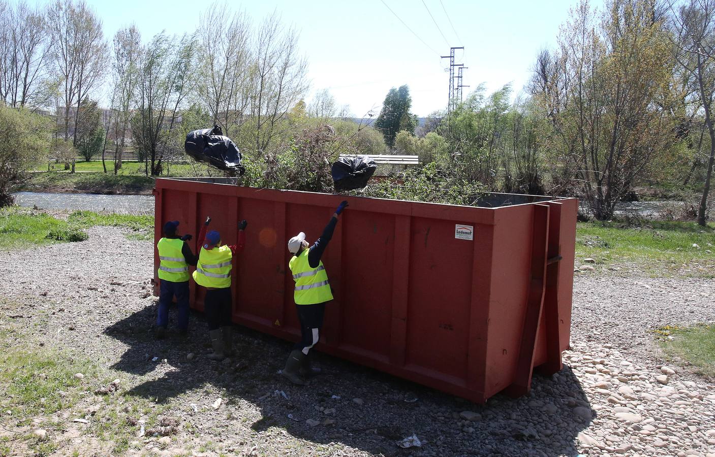 Se buscan voluntarios para limpiar las riberas del Ebro