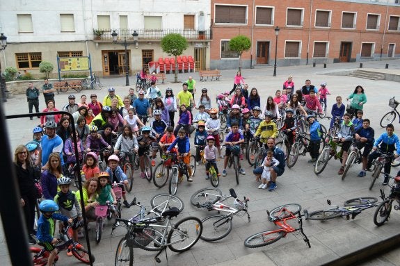 Baños de Río Tobía celebró una nueva jornada de Baños en Bici