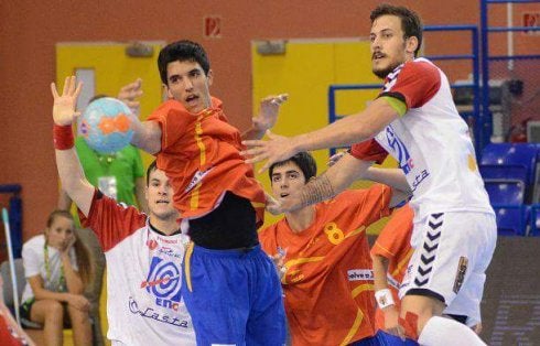 Terzic no irá al Mundial para estar en pretemporada