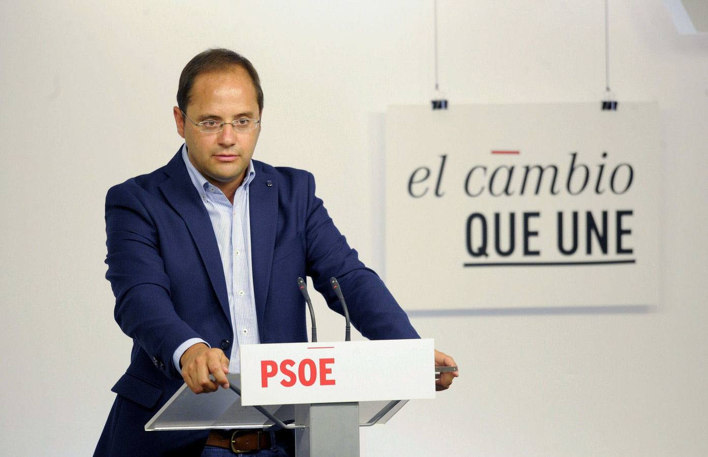 Luena celebra el posicionamiento del PSOE tras la última encuesta del CIS
