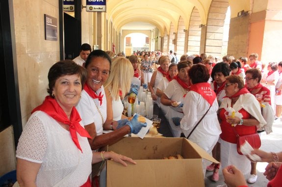 Alfaro, en femenino plural