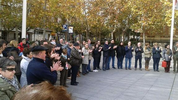 Gamarra y Ceniceros recalcan que el terrorismo no podrá con la libertad