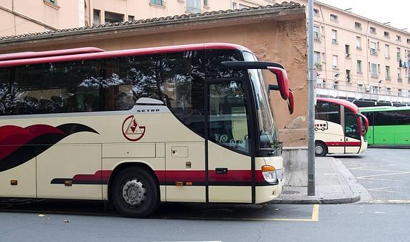 Autobuses Jiménez compra Arasa y JPA para reforzar su posición en el eje del Ebro