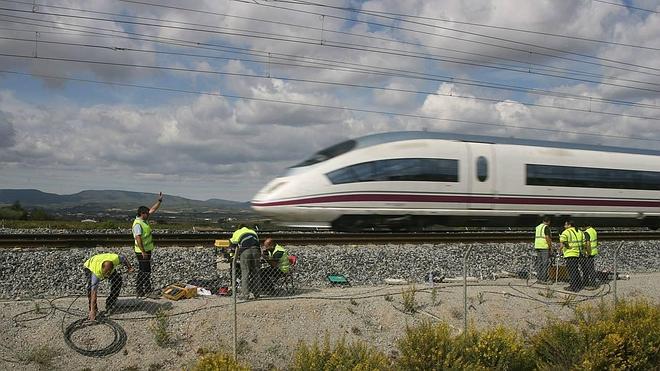 El Pleno exige que el AVE llegue a Logroño