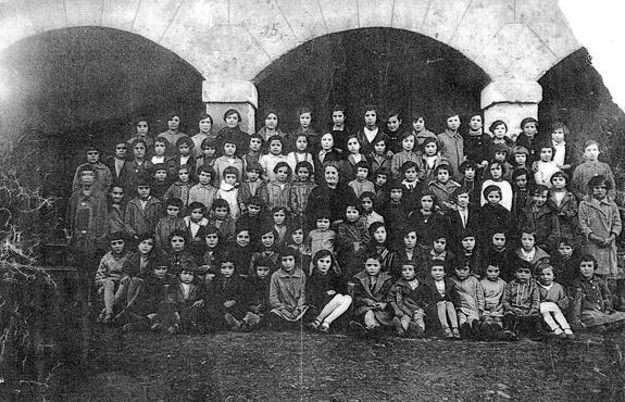 Escolares de Badarán hacia 1925