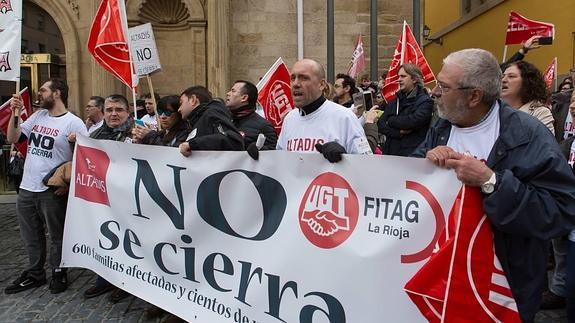 Los trabajadores de Altadis piden en Londres «más tiempo de negociación»