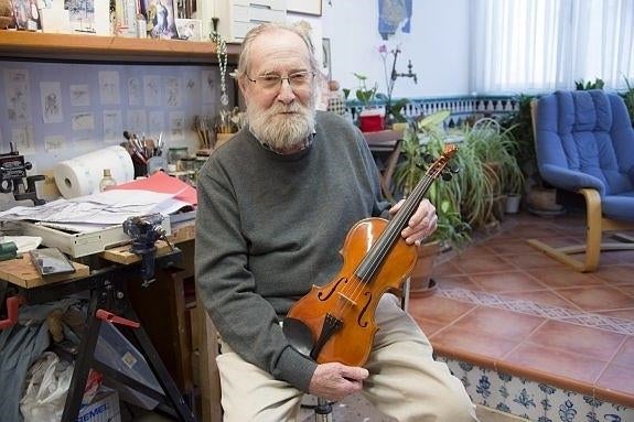 La sorprendente fábula de Julio y su violín mágico
