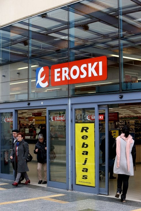 Eroski, a punto de cerrar con Carrefour la venta del hipermercado del Berceo