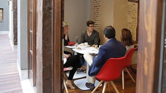 El Gobierno riojano contratará 21 auxiliares de conversación en inglés