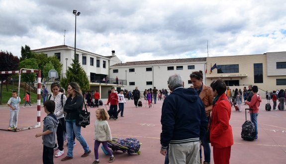 Los centros riojanos ofertan casi 3.000 plazas para escolarizar a niños de 3 años