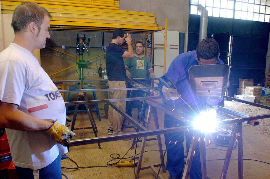 La FER presenta al Gobierno el proceso de la compra agrupada de energía eléctrica