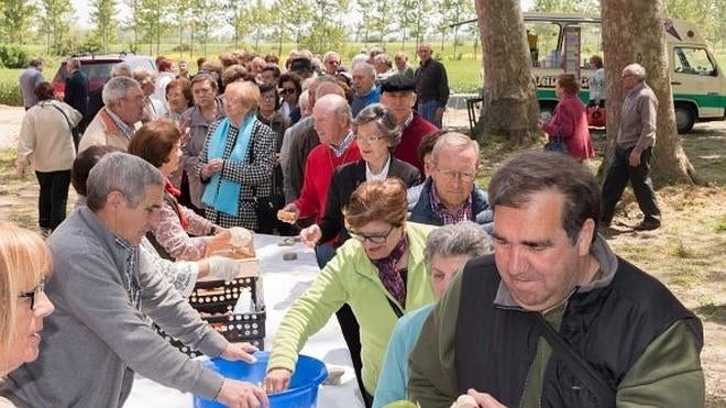 Ayer patatas y el domingo lentejas