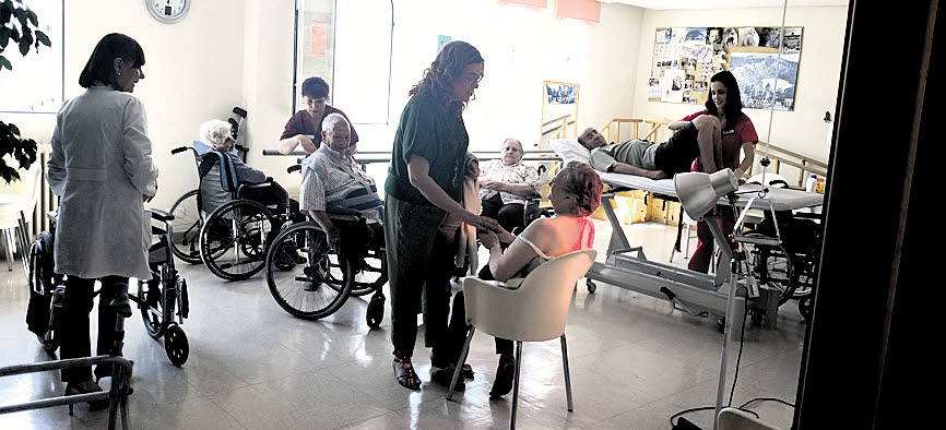 El Gobierno prorroga el contrato de 50 plazas de mayores dependientes en Logroño