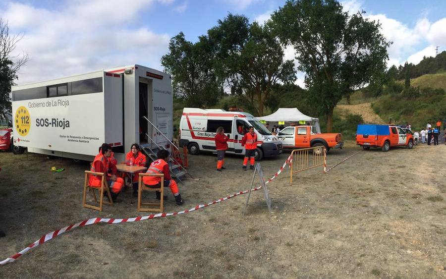 Cinco heridos al volcar un vehículo en el acceso a los Riscos de Bilibio