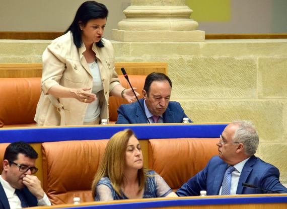 El Gobierno contesta en plazo al 92% de iniciativas «frente al 8% del Ejecutivo anterior»