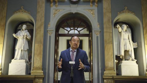 Pedro Sanz avanza el veto a Convergencia Democrática de Cataluña