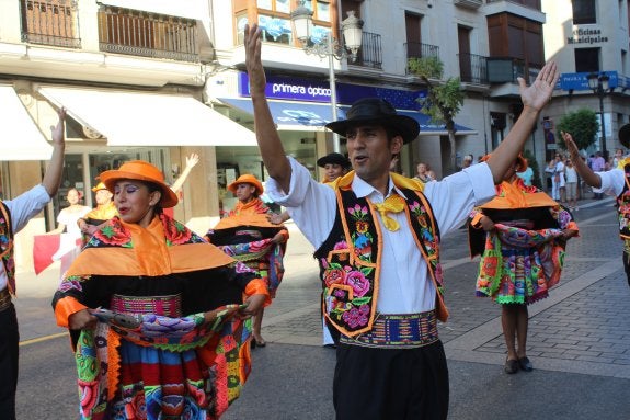 Danzas del mundo, bailes para Calahorra