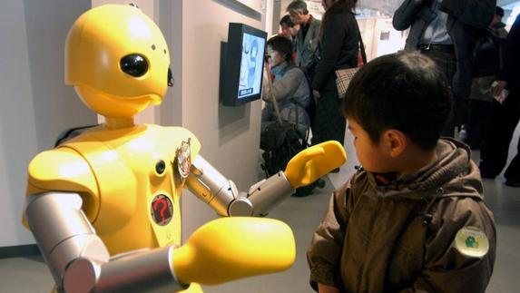 'Womenteck' organiza un campus tecnológico para «despertar el interés por la ciencia»
