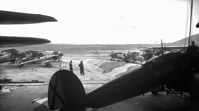 Aviones de Agoncillo sobre Guernica