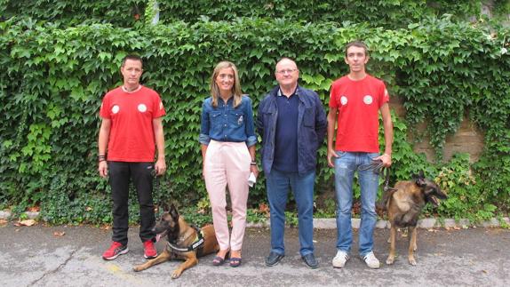 Francisco José Caparroso es el único representante español en el Mundial de Rescate Canino