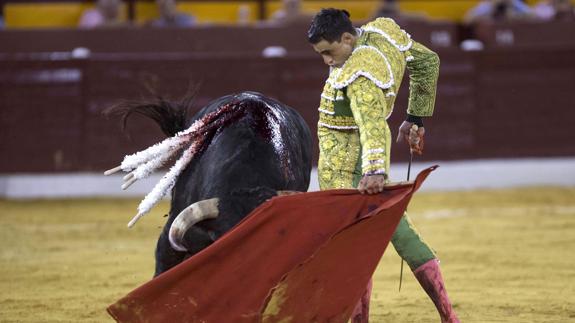 Primera de feria: El Cid, por la puerta grande